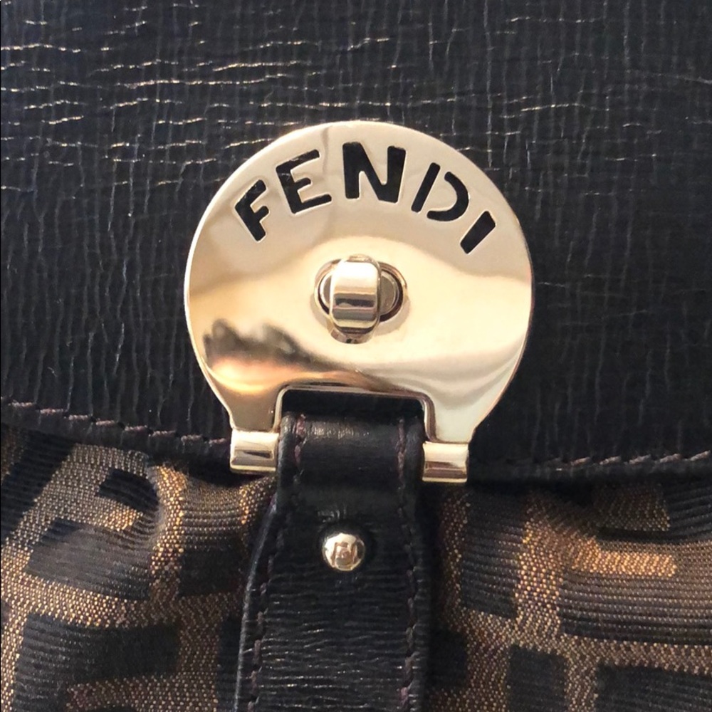 New fendi bag , no tag on - Picture 6 of 15